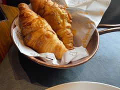 餐前欧式面包-YUE·6·西式融合餐厅(外滩六号店)