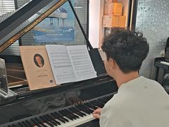 -梅纳·钢琴声乐架子鼓Mena Music(双井店)