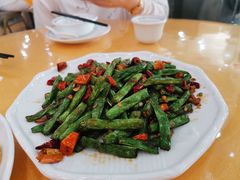 -鹏城人家海鲜酒家·23年老字号(较场尾店)