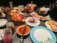 -雍容荟帝王蟹活龙虾展台自助(IFS黑金店)