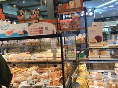 面包甜点陈列柜-爱达乐面包生日蛋糕(旭海时代广场店)