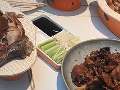 -阿瓦山寨·湘菜现炒·剁椒鱼头王(咸阳总店)