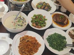 -洈水谣 · 地道荆州松滋菜(菱角湖公园店)