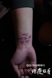 -暗夜tattoo纹身工作室