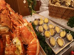 -圣丰索菲特·2 On 988 Café 自助餐厅