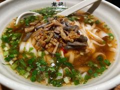 -湘人龙记老长沙米粉(鸟巢店)