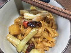 -内蒙焖面大盆骨餐馆(山大路店)