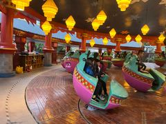 -七彩云南欢乐世界