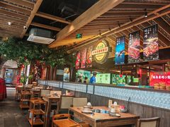 -野山舂·贵州现舂酸汤火锅(鸿通城店)