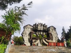 -墨江北回归线标志园