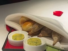 -弦月窗LUNETTE BY AMANDA(复兴路店)