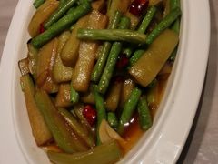 -琴岛演艺中心(中山路店)