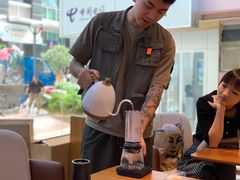 -Line 咖啡(石厦花园店)