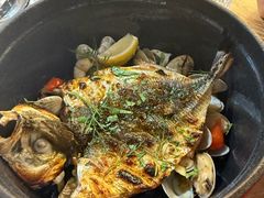 -LESCEDARS Brasserie Bistro香柏树