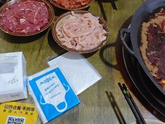 -黄潇洒老火锅(九眼桥宏济巷店)