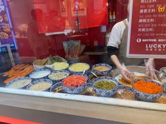 -阿战Lucky roll卷凉皮(MOMOPARK店)