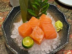 三文鱼腩刺生-炙柒Sekinana·精致料理 烧鸟·铁板烧(海上世界店)