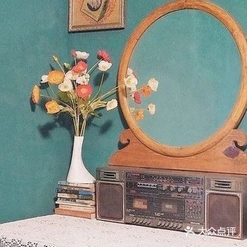 【装修设计】红塑料镜子VS定制梳妆台婚房