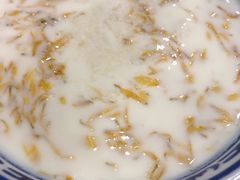 -赵记传承特色牛奶甜品(泉城广场店)