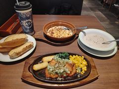 -萨莉亚意式餐厅(杭州滨江天街店)