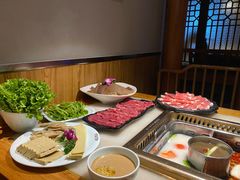 -巴渝瓦肆重庆鲜火锅(宝龙环湖店)