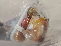 幻彩Q弹泡芙-东哥面包(江宁大润发店)