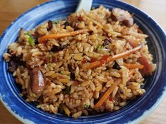 -包整·丝娃娃(一览甲秀楼风景店)