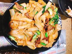 干炒牛河-潮十三潮汕砂锅粥(高新四路大都荟店)