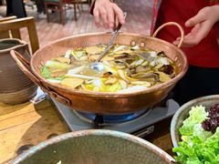 -老滇山寨•云南特色菜•地方菜•民族风情歌舞表演(金碧店)