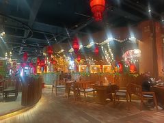 -老滇山寨•云南特色菜•地方菜•民族风情歌舞表演(金碧店)