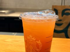 -上海来福士广场