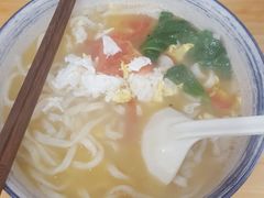 番茄鸡蛋面-陈八两面家(华孚写字楼店)