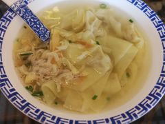 特色小馄饨-笑来喜馄饨小笼工坊店(湖滨街店)