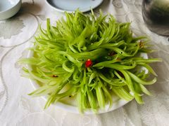 -鑫巴蜀小镇 · 水煮鱼专研店(玉桥店)