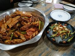 鸭下巴鸡爪爪小锅双拼-嘎嘎鸭下巴·爆辣干锅(明教寺店)