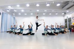 -深舞形体民族舞蹈工作室