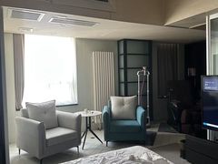 -喜鹊愉家酒店(郑州曼哈顿博览中心地铁站店)