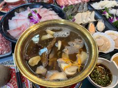 菌菇小火锅-丽江庭院·云南野生菌·海鲜火锅(鼓楼四合院店)