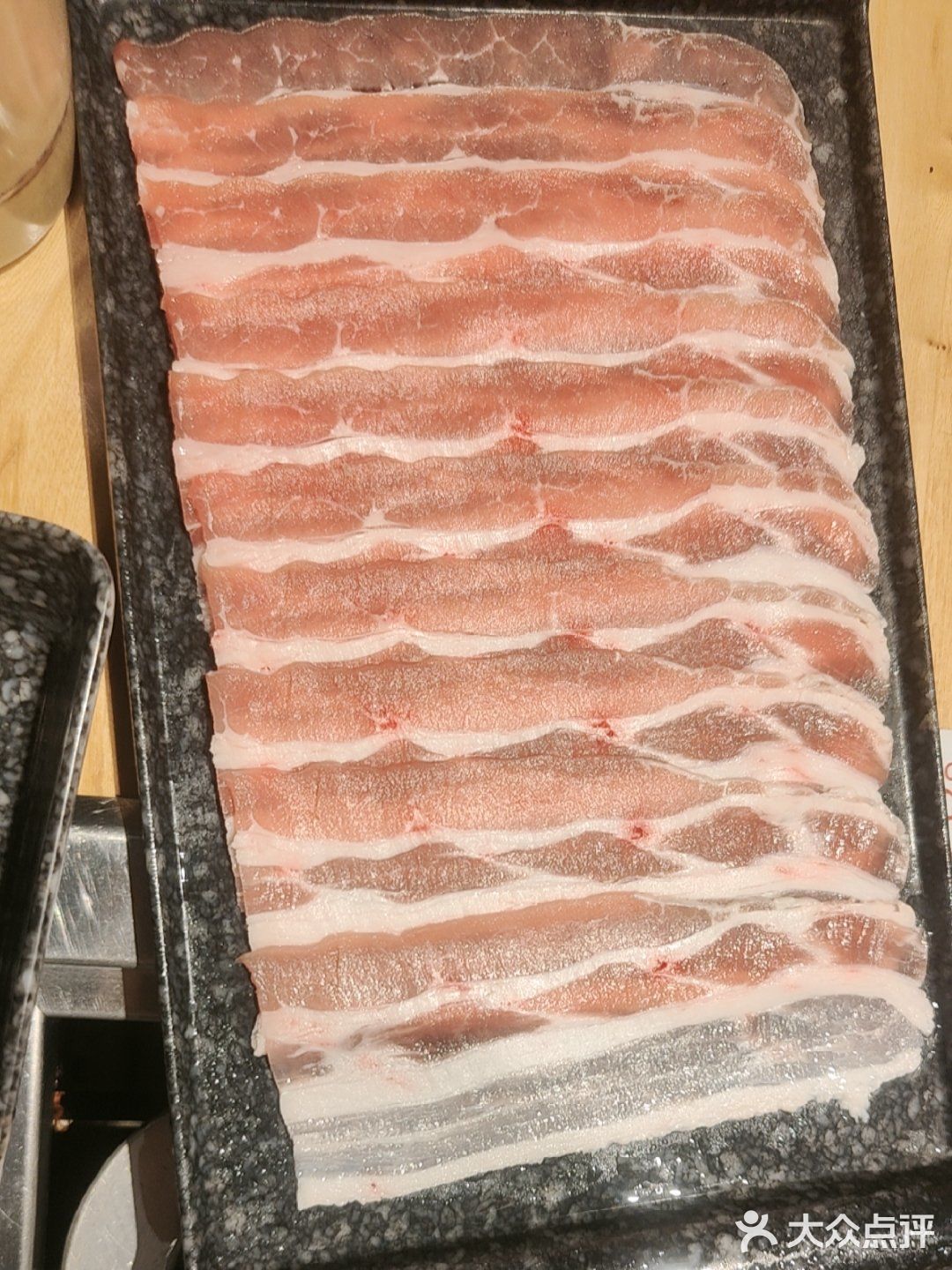 时间故事是全国首家以铁板烧与韩国料理结合的石板烤肉料理