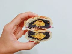 紫薯蛋黄月饼-盒马鲜生(大成店)