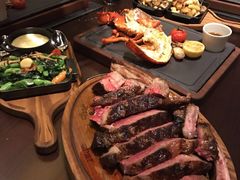 -恰餐厅及酒吧 CHAR Bar & Grill (北京丽都皇冠假日店)