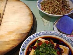 -鱼窝棚柴火铁锅炖(富山屯店)