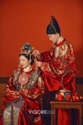 -雪中彩影婚纱摄影·微光艺术中心