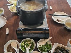 石锅鸡-林芝工布庄园希尔顿酒店-猎味中餐厅