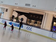 -世纪星滑冰俱乐部(万象城店)