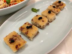 鱼籽酱糯米樟茶鸭方-孔雀云贵川·融合菜(长宁来福士店)