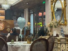-秘密旅行Bonjour(黑金冠 江南西店)