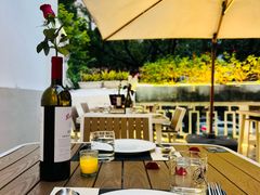 -Mark&Mars Restaurant