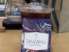 -星巴克臻选(深圳龙华红山天虹店)