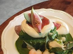 -luutosa  cafe & tea 鹿兔山
